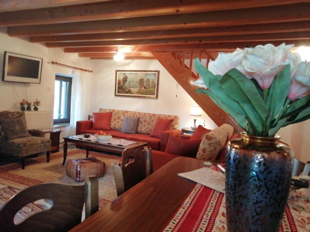 Cosy Lake House, Μια Ανάσα Πριν Τη Λίμνη Kalivia  ภายนอก รูปภาพ
